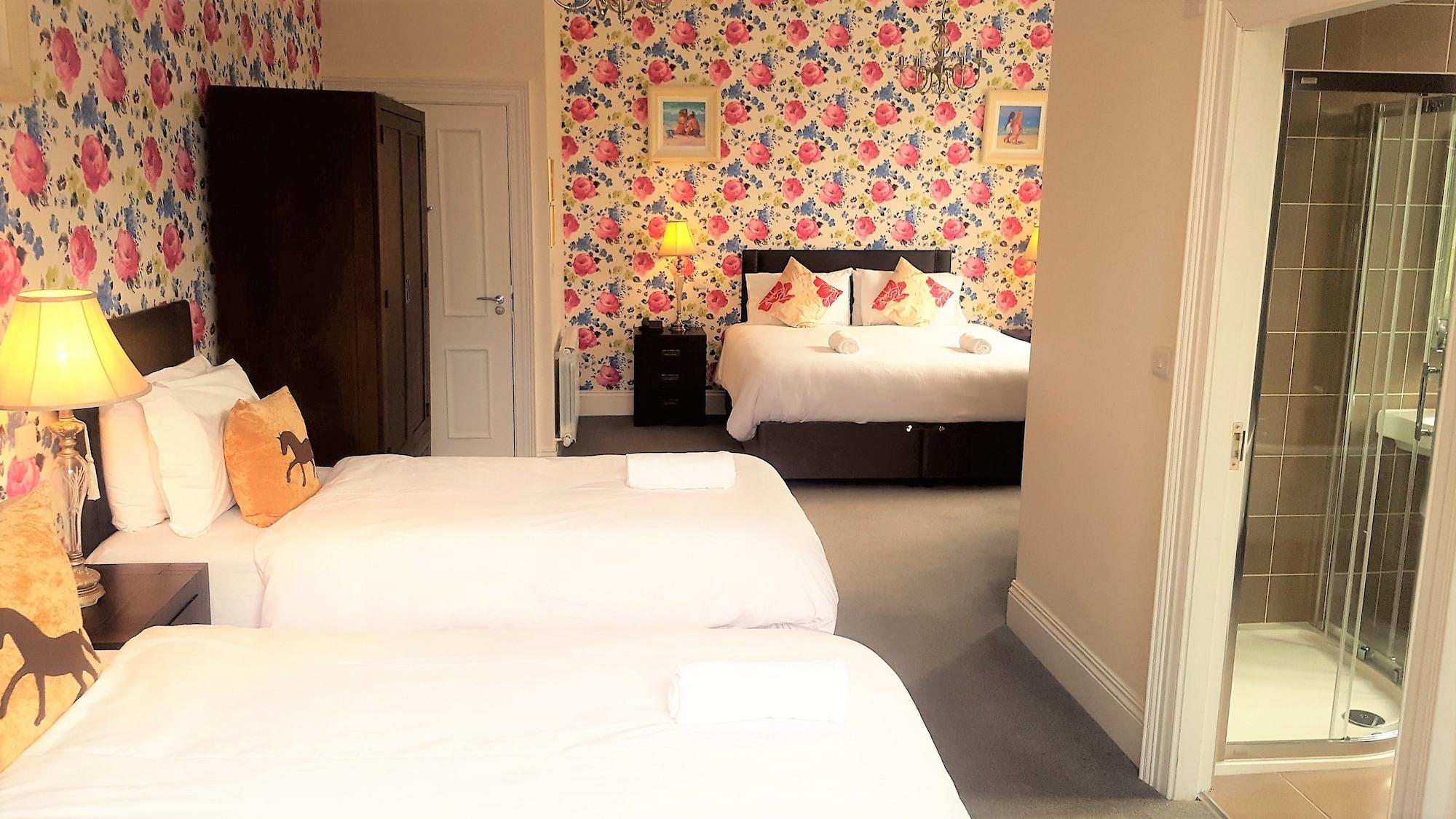 The Beara Coast Hotel Castletownbere Buitenkant foto