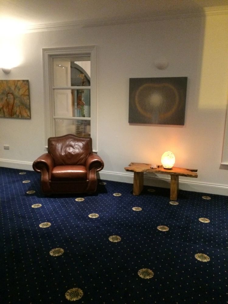 The Beara Coast Hotel Castletownbere Buitenkant foto
