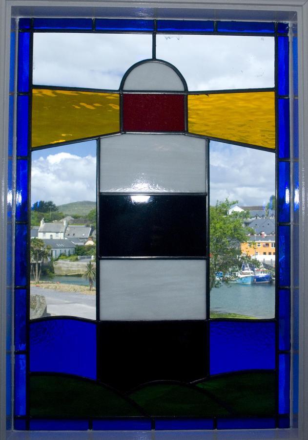 The Beara Coast Hotel Castletownbere Buitenkant foto