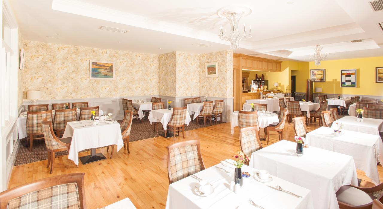 The Beara Coast Hotel Castletownbere Buitenkant foto