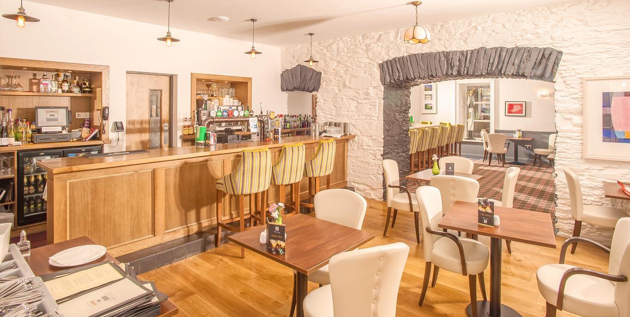 The Beara Coast Hotel Castletownbere Buitenkant foto