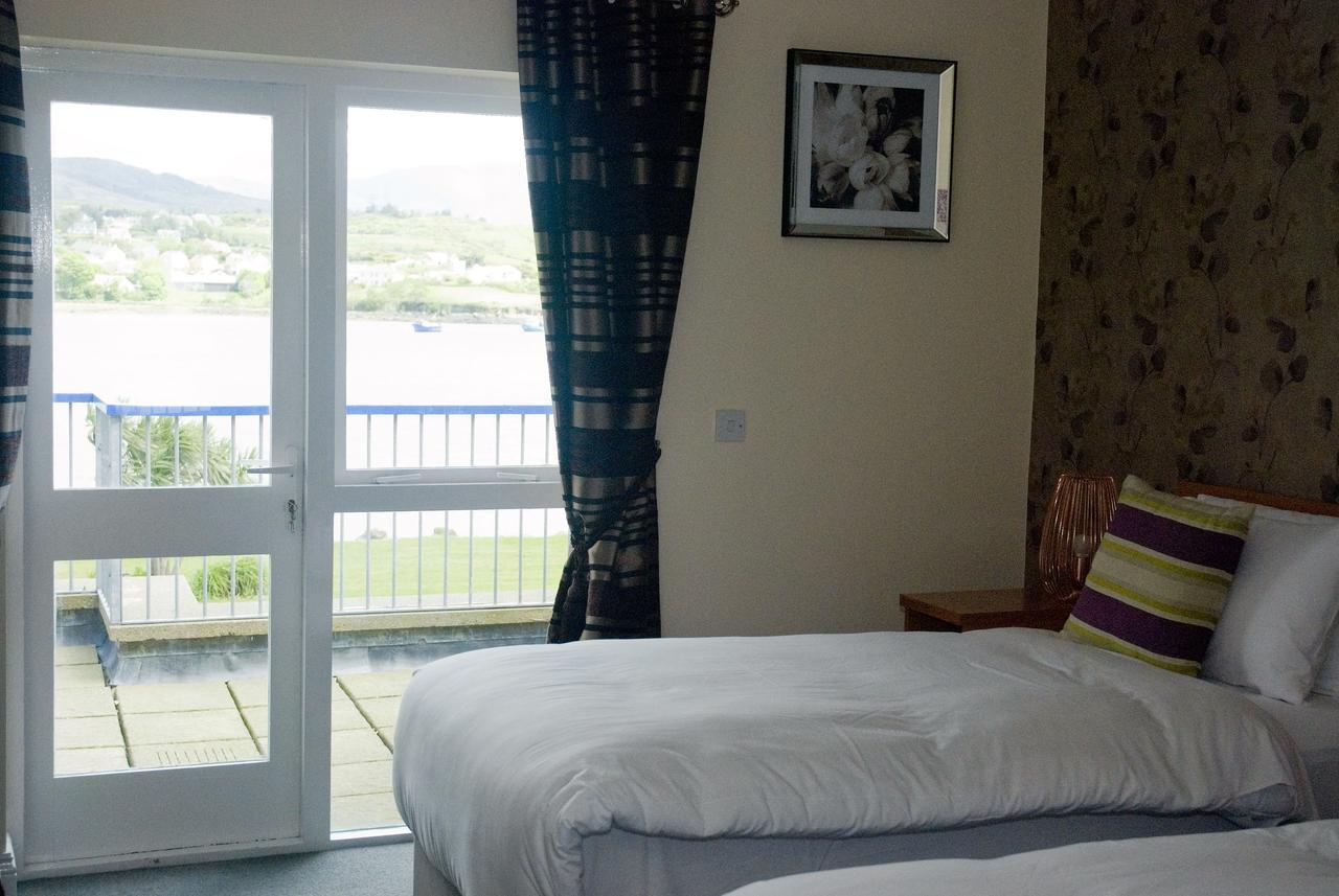 The Beara Coast Hotel Castletownbere Buitenkant foto