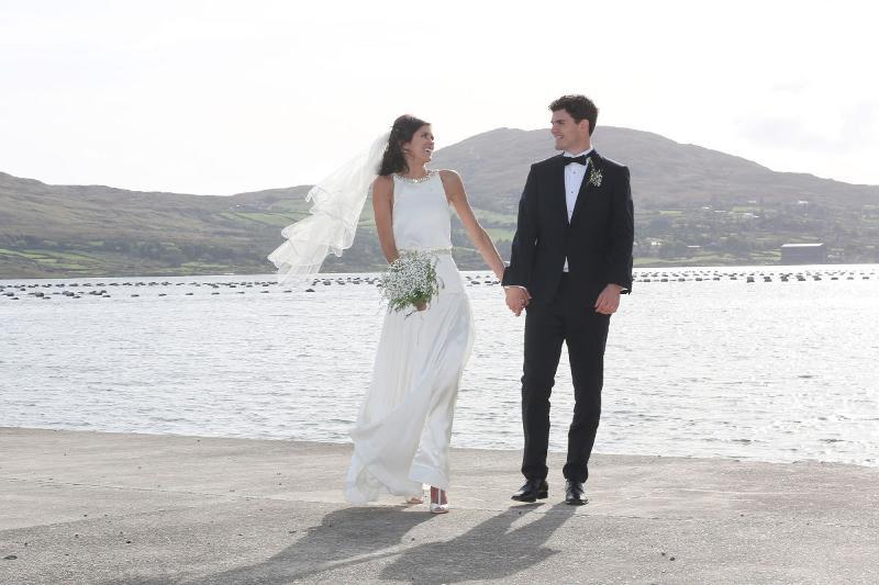 The Beara Coast Hotel Castletownbere Buitenkant foto